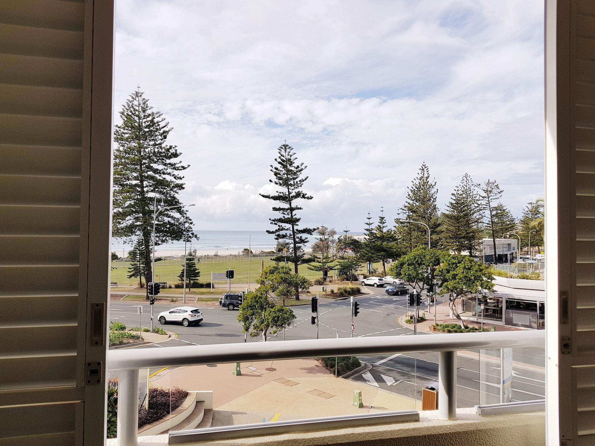 Blue C Coolangatta Aparthotel Exterior photo