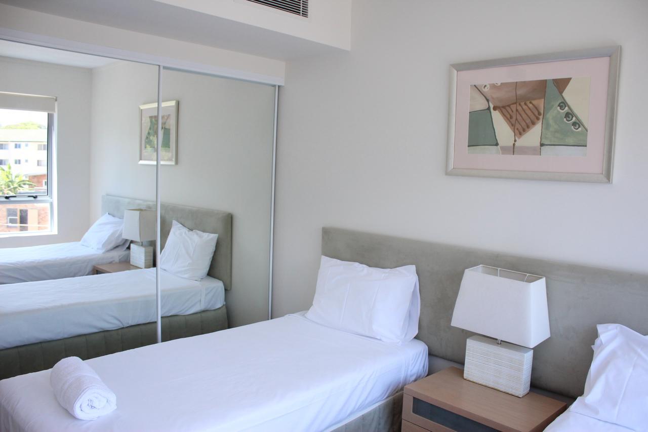 Blue C Coolangatta Aparthotel Exterior photo