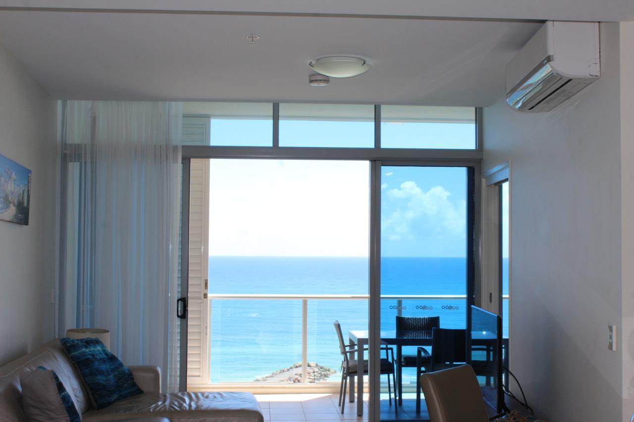 Blue C Coolangatta Aparthotel Exterior photo